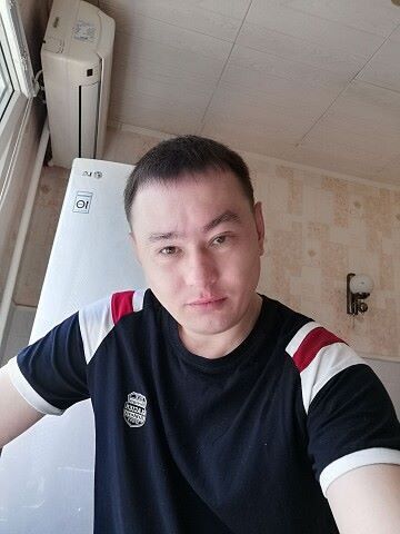  ,   Nikolass, 39 ,   ,   
