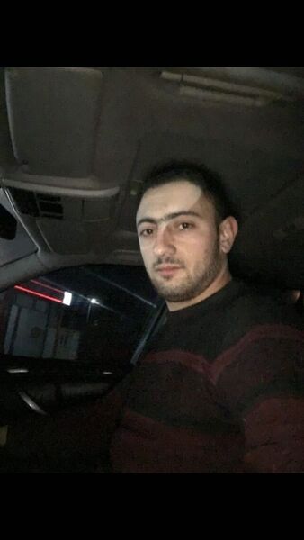  ,   Arman, 32 ,   ,   