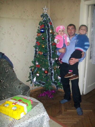 ,   Artyom, 29 ,   