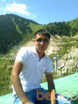  ,   Medet, 32 ,   