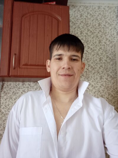  ,   Mikhail, 36 ,     , c 