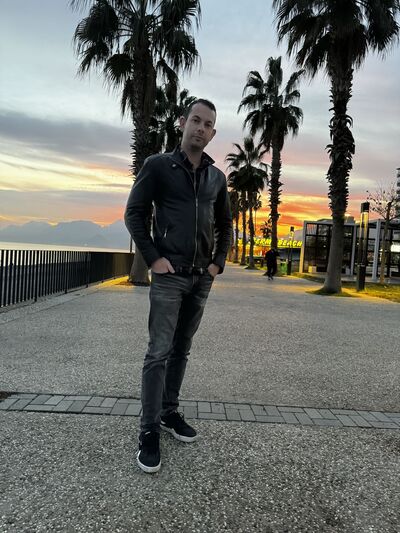  ,   Yusuf, 37 ,   ,   
