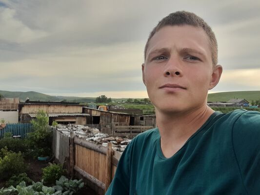  ,   Kirill, 24 ,   ,   , 