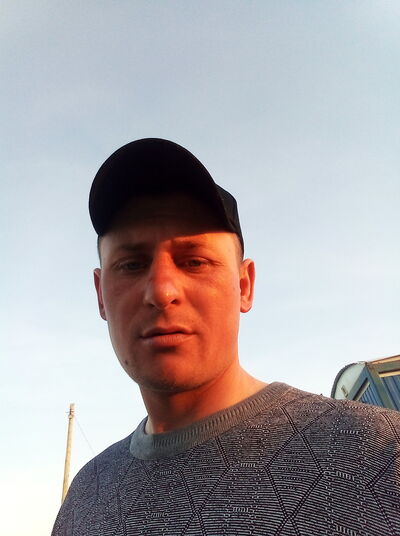  ,   Denis, 37 ,   ,   , c 