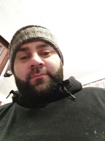  ,   Graf, 37 ,  
