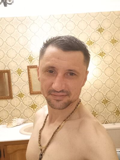  ,   Vlad, 32 ,   ,   