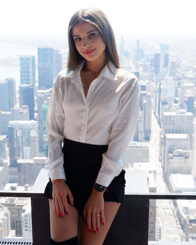  ,   Lora, 23 ,   ,   