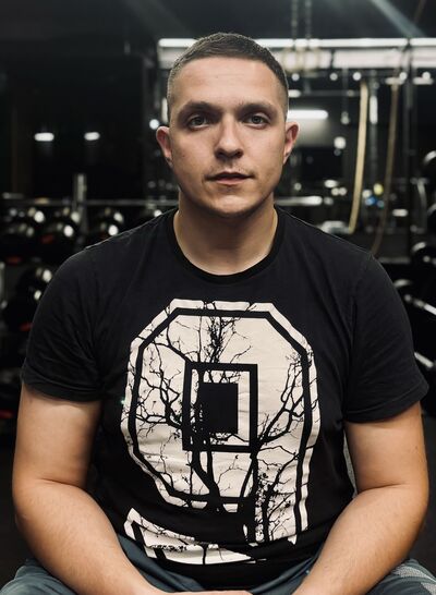  ,   Artur, 34 ,   ,   
