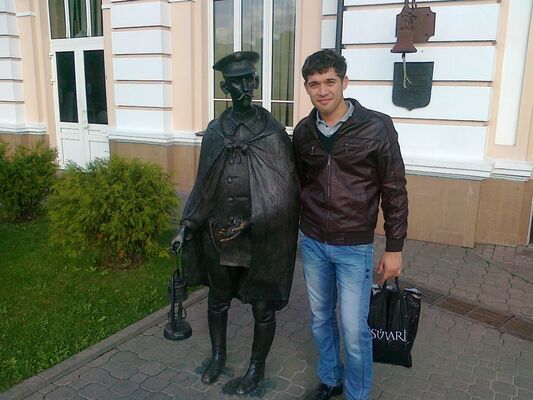  ,   Maks, 37 ,   