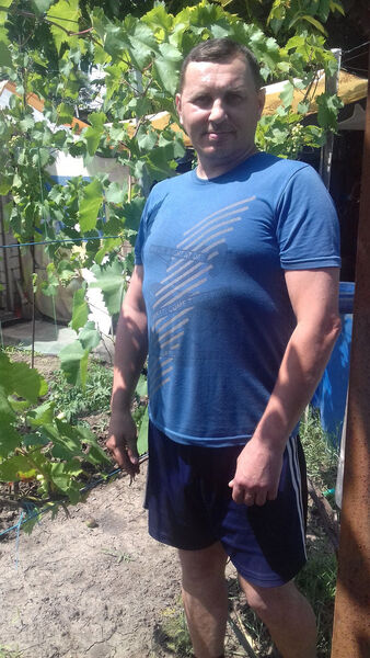  ,   Garik, 54 ,   
