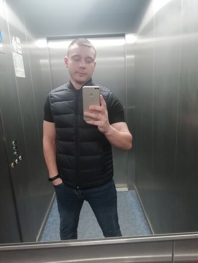  ,   Sergey, 31 ,   
