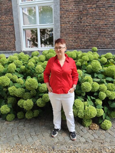  Sint-Truiden,   , 27 ,   c , 