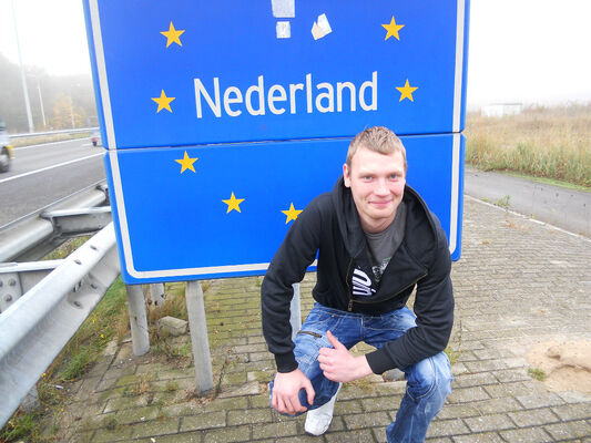  ,   Sergejs, 33 ,   