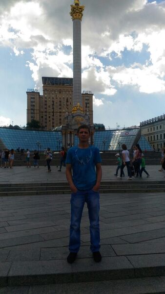  ,   Victor, 41 ,   ,   , c 