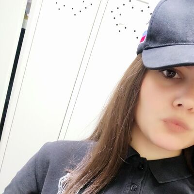  ,   Alina, 24 ,   