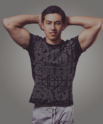  ,   Alek, 31 ,   ,   