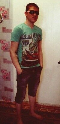  ,   Artem, 30 ,  