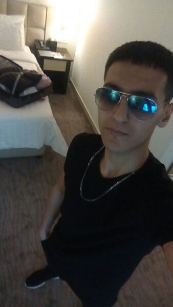  ,   JohnAli, 27 ,   ,   , c 
