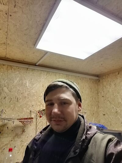  ,   Sergey, 32 ,  