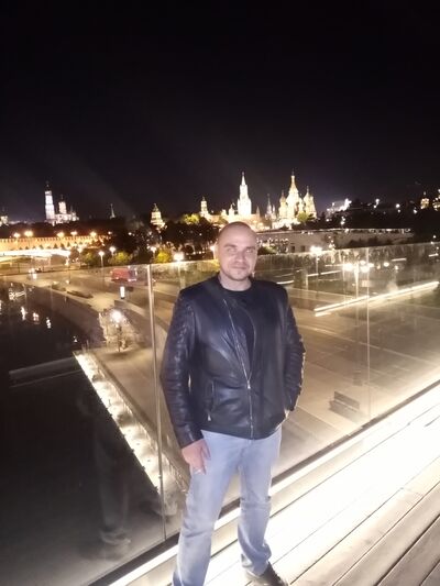  ,   Max, 44 ,   ,   