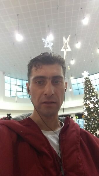  ,   Denis, 47 ,   ,   