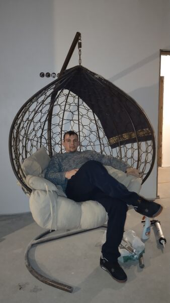  ,   Anton, 38 ,   ,   