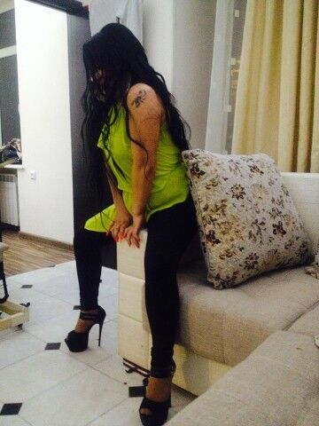  ,   Masha, 32 ,   