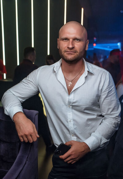  ,   Max, 33 ,   ,   , c 