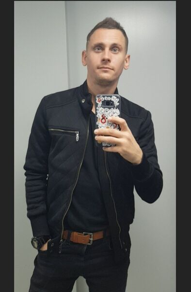  ,   DenIs, 35 ,   ,   , c 