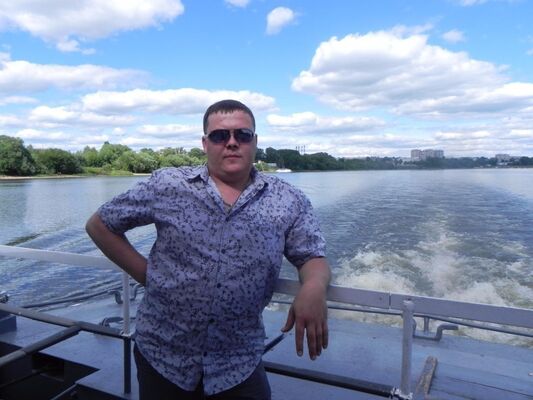  ,   Artem, 44 ,   ,   , c 