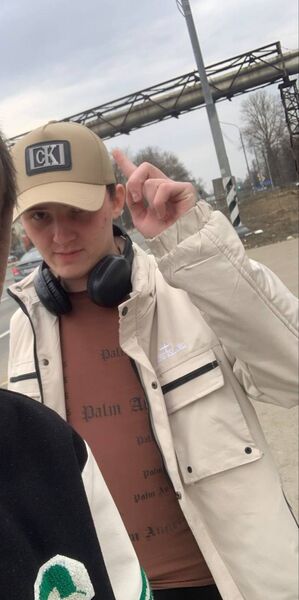  ,   Ivan, 21 ,   ,   , c 