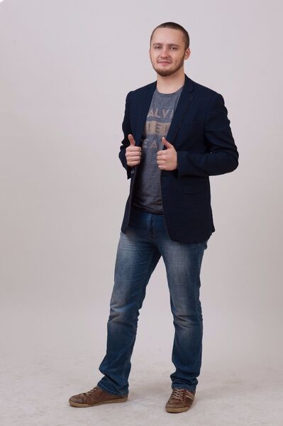  ,   Alexandro, 32 ,   