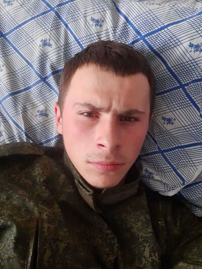  ,   Leonid, 27 ,   ,   