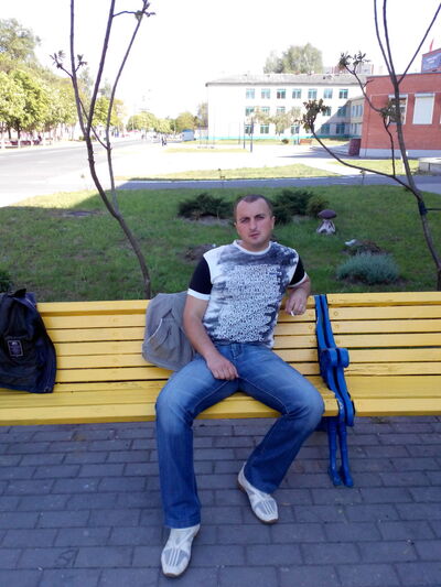  ,   Sasha, 39 ,   