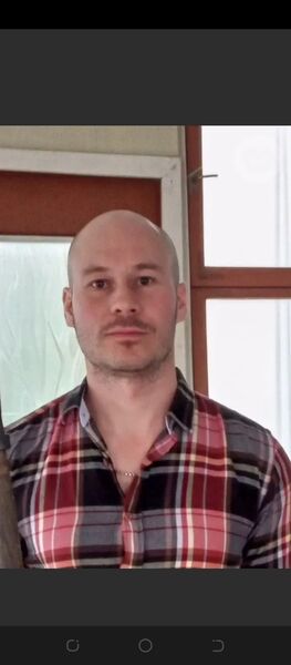  ,   Nik, 38 ,   ,   