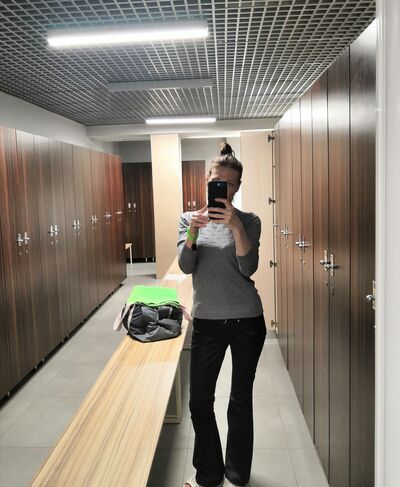  --,   , 49 ,   c 