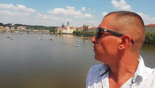 ,   Boris, 37 ,   ,   , c 
