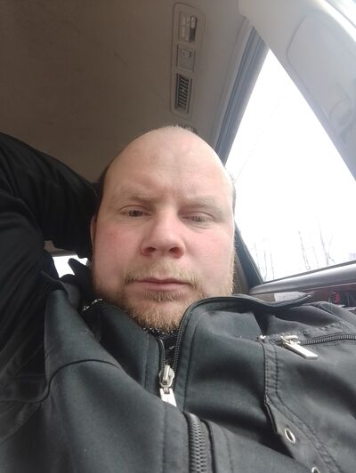  ,   Alexander, 32 ,   c 
