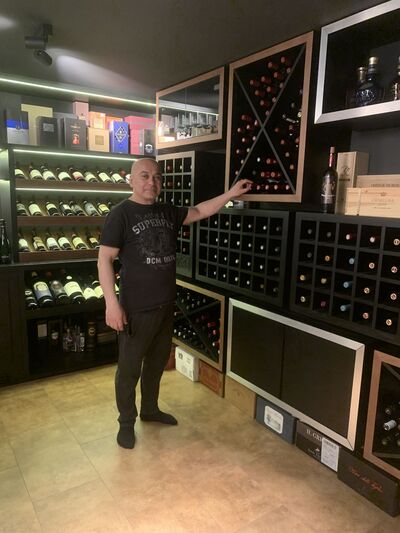  ,   Artur, 56 ,   ,   