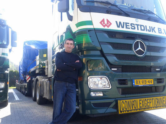  ,   Vasile, 60 ,   