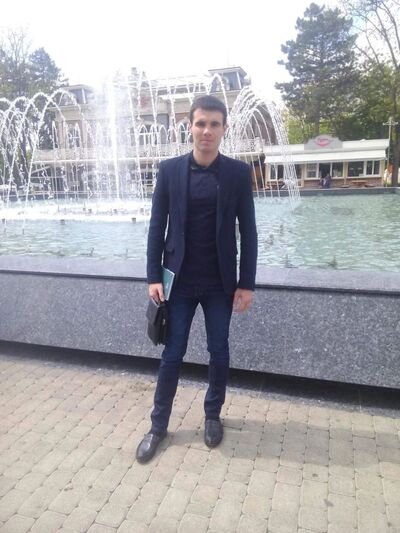  ,   Maxim, 35 ,   ,   