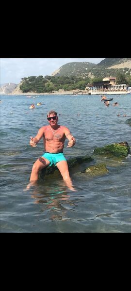  ,   Tim, 48 ,   ,   