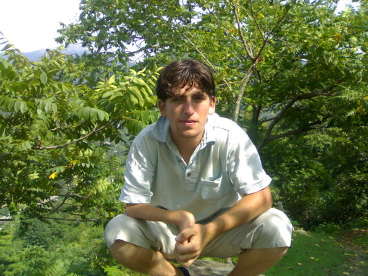  ,   Rezo, 33 ,   