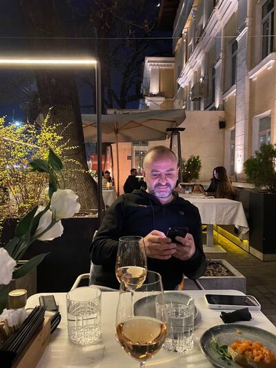  ,   Yusuf, 44 ,   ,   