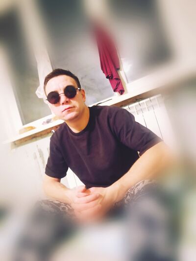  ,   Sergo, 28 ,  