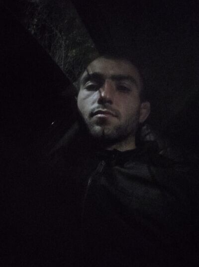  ,   Rafik, 20 ,   ,   