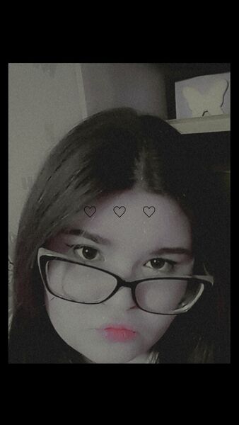  ,   Darya, 20 ,  