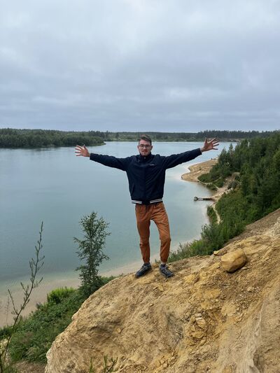  -,   ˸, 21 ,     , c 