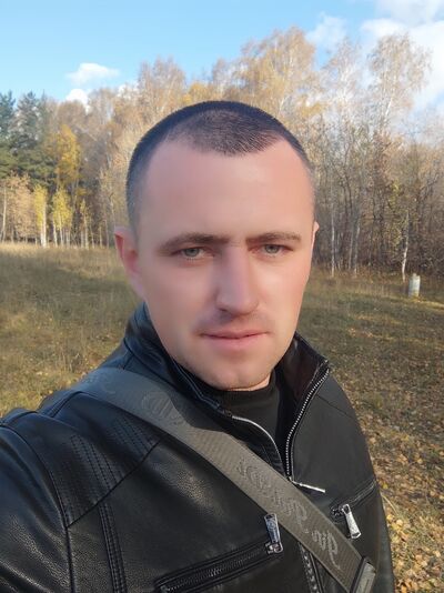  ,   Yury, 37 ,   ,   