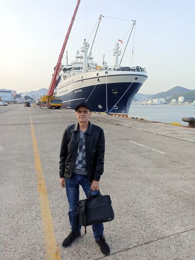  --,   Viktor, 59 ,   ,   